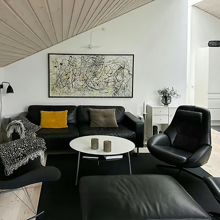 Modern By Marielyst